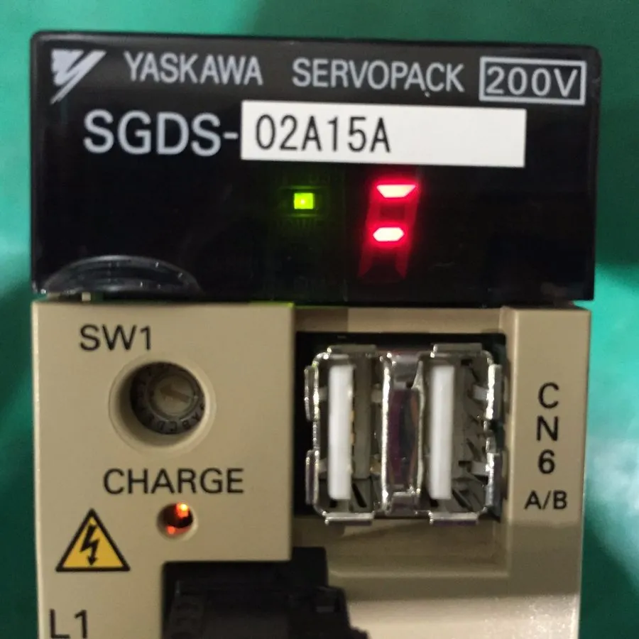 Сервопривод Yaskawa / Servopack / Sgds-02A15A
