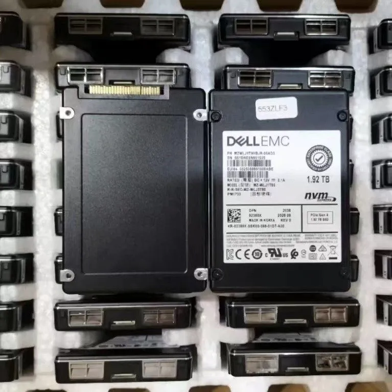 SSD-накопитель Samsung PM1733 1.92TB SSD U.2 NVME PCIE 4.0 X4 MZ-WLJ1T90 MZWLJ1T