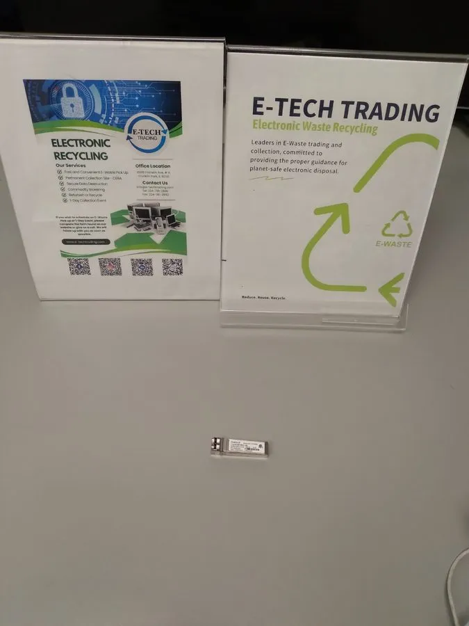 Трансивер Lot 4 Finisar FTLF8528P3BNV-EM 8Gb FC SFP+ SR Transceiver 850nm LC MMF
