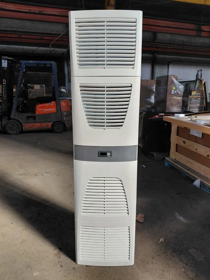 Монтажный шкаф RITTAL 3329540 ENCLOSURE AIR CONDITIONER, 9,383 BtuH, 400/460V AC