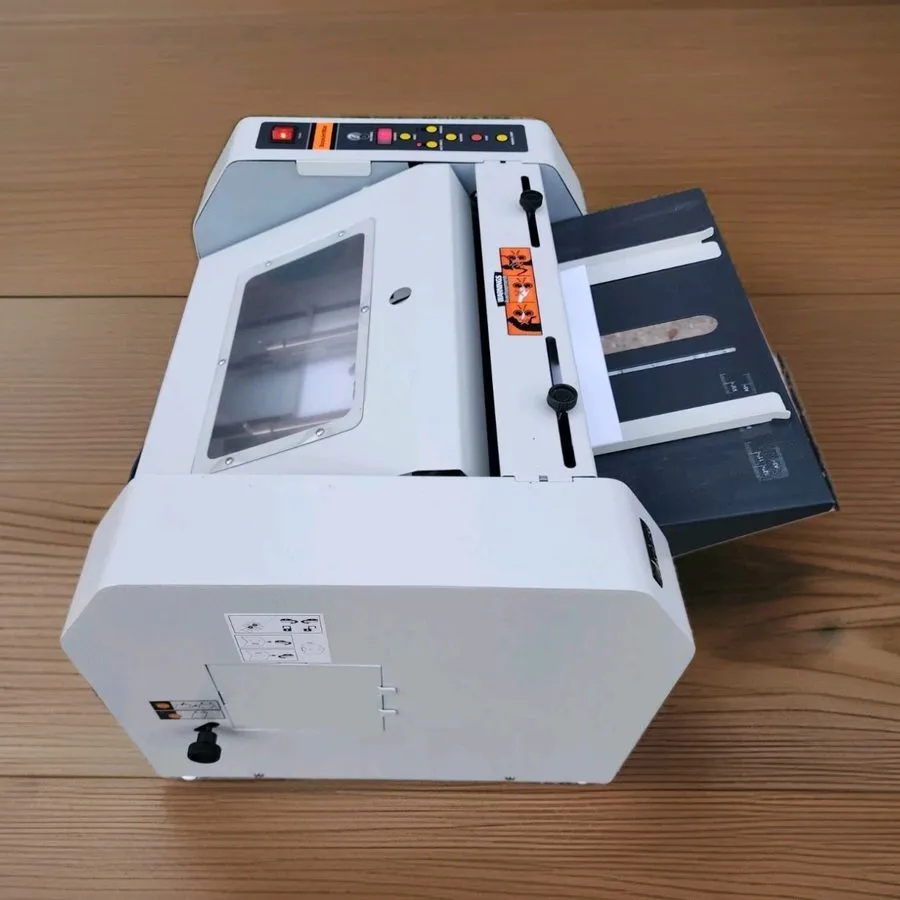 Буклетмейкер Akiles BookletMac Automatic Booklet Maker 22-Sheet 800/Hour Fold St