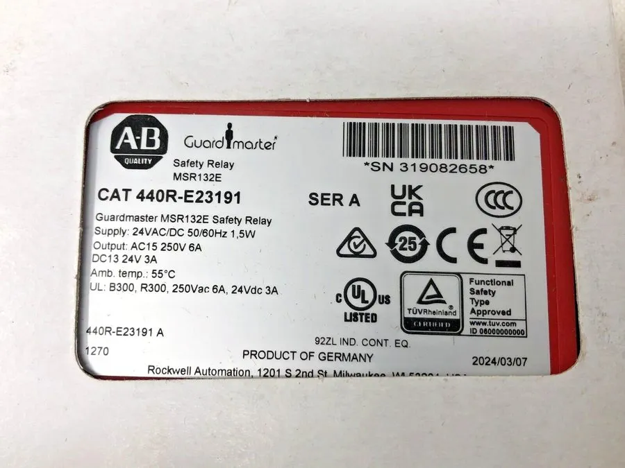 Реле безопасности Allen Bradley 440R-E23191 MSR132E Guardmaster Safety Relay 24V