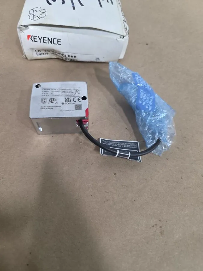 Датчик KEYENCE LR-TB5000CL Laser Sensor