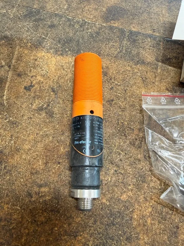 Датчик приближения IFM Efector KI3513 Capacitive Proximity Switch Sensor 20-250V