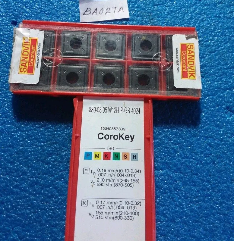Режущий инструмент Authentic 880 08 05 W12H-P-GR 4024 SANDVIK INSERT