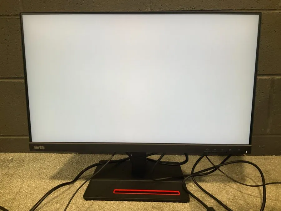 Монитор Lenovo ThinkVision T24i-2L 23.8" FHD IPS LED Monitor Raven Black — фото лота 2