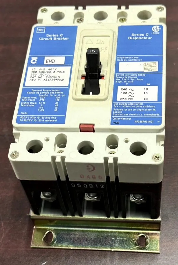 Автоматический выключатель EATON CUTLER HAMMER EHD3015 15A 3-POLE 480V F-FRAME C