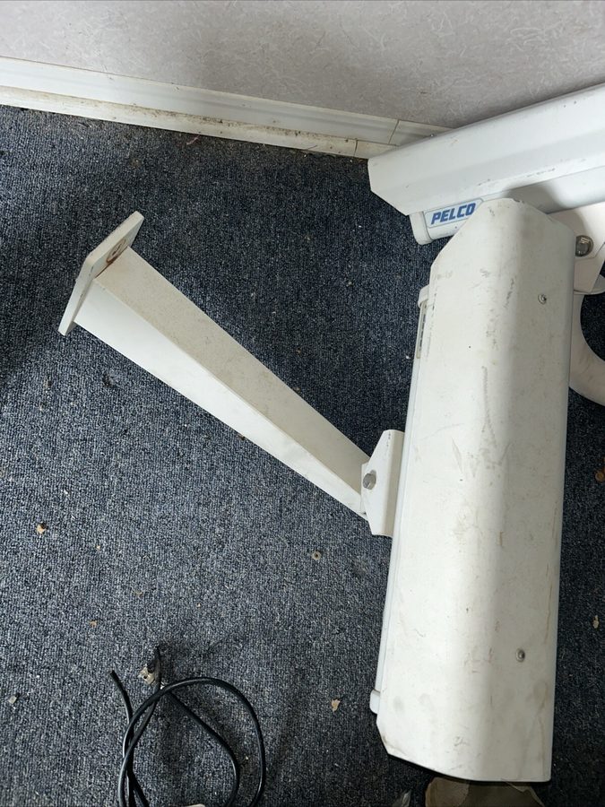 Операторское оборудование Pelco EH3515-2 Security Camera Outdoor Enclosure Housi