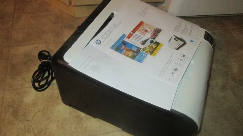Лазерный принтер HP LaserJet Pro CP1525nw Color Wireless Network Laser Printer C