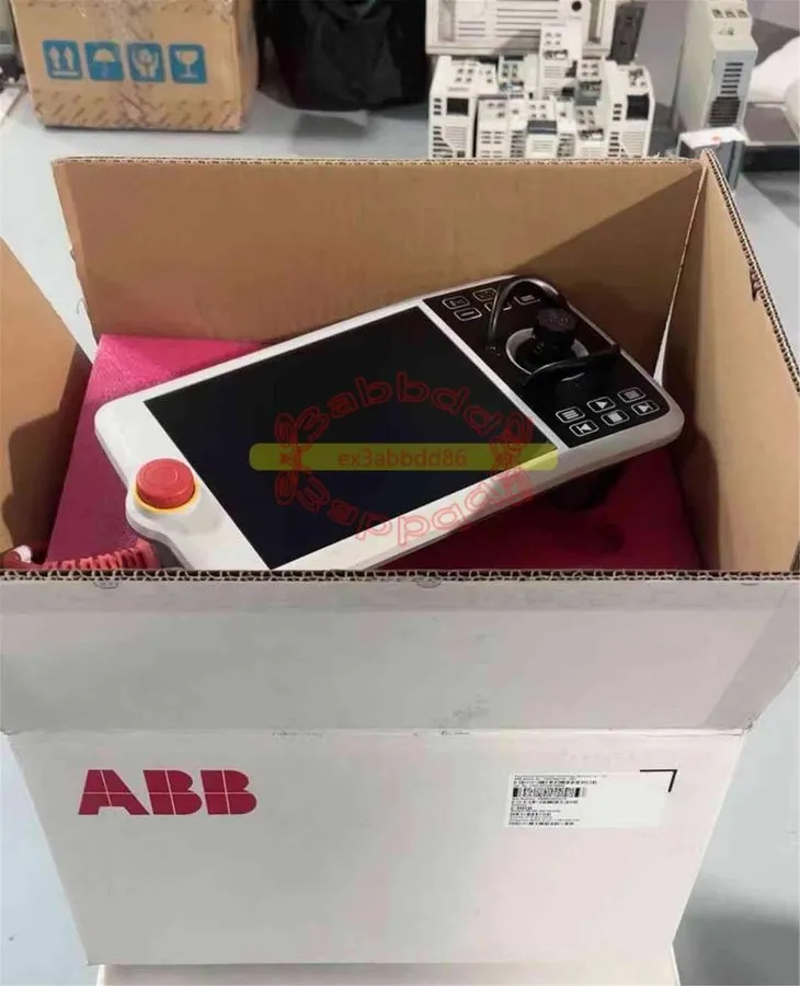Робот ABB robot DSQC3060 3HAC065726-001 teaching box operator