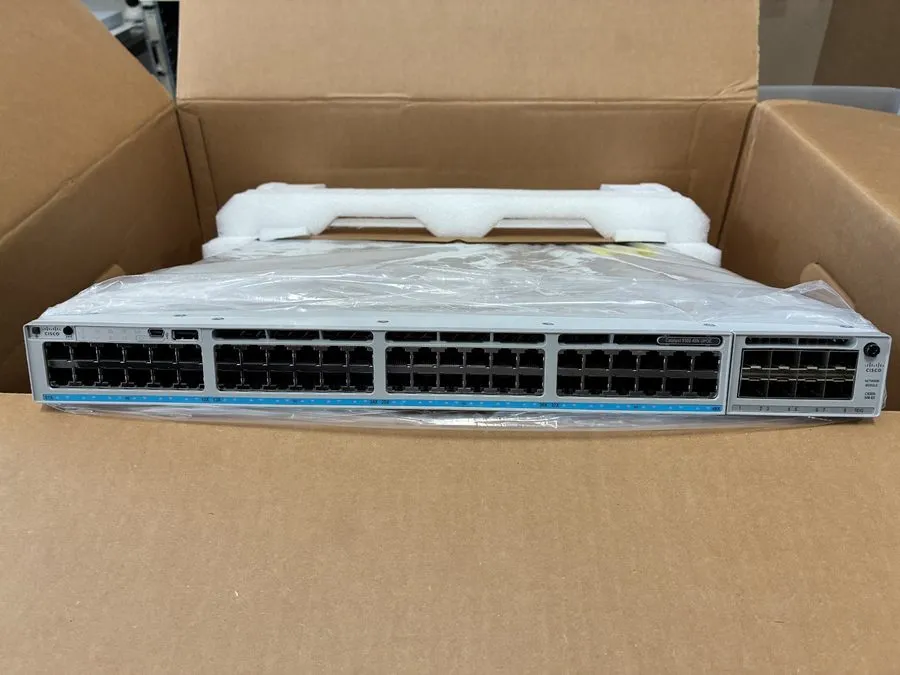Коммутатор Cisco C9300-48UN-E 48 Port 5GbE UPOE Network Essentials Switch C9300-