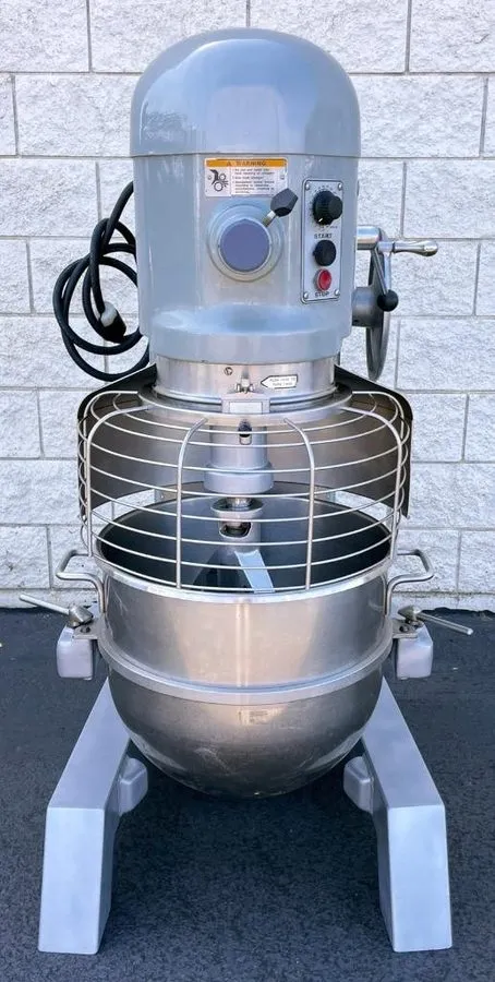 Миксер Hobart H-600T 60 Qt. Commercial Mixer 440V 3PH w/ Bowl H600 Manual Lift — фото лота 2