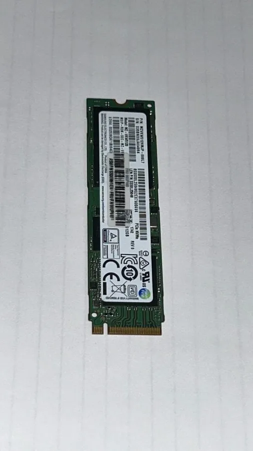 SSD-накопитель Samsung PM961 512GB M.2 2280 NVMe PCIe SSD MZVLW512HMJP-000L7