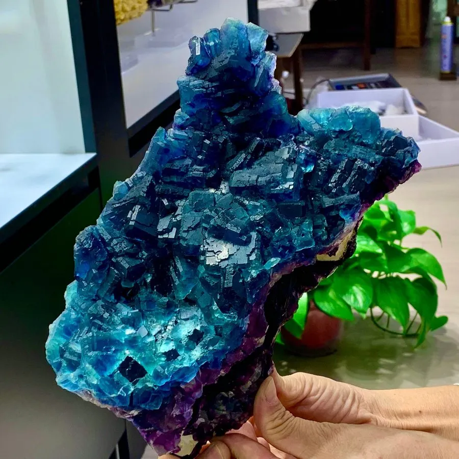 Лабораторный прибор 5.61LB Natural fluorite Blue Green Purple cubic mineral crys