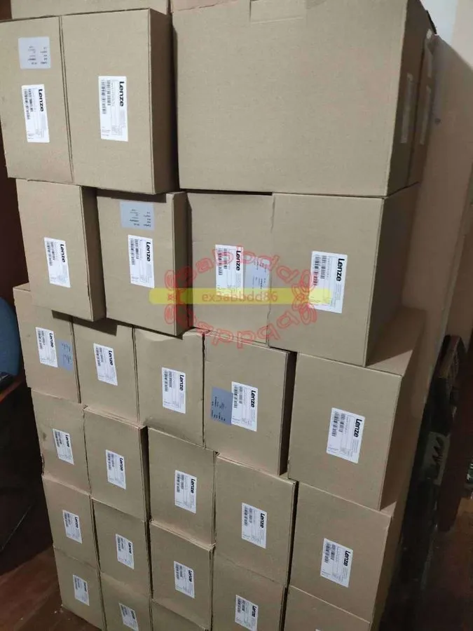 Сервопривод EVS9323-ER LENZE SERVO DRIVE INVERTER