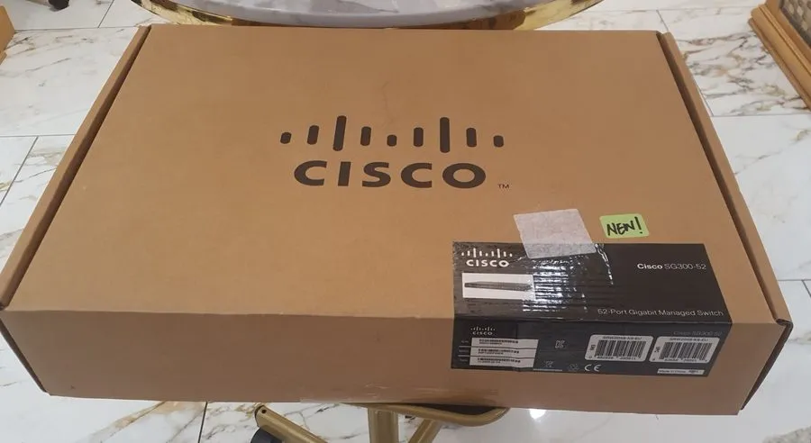 Коммутатор Cisco SRW2048-K9-EU Switch — фото лота 1