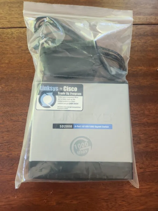 Коммутатор Cisco 8 Port 10/100/1000 Gigabit Ethernet Switch SD2008