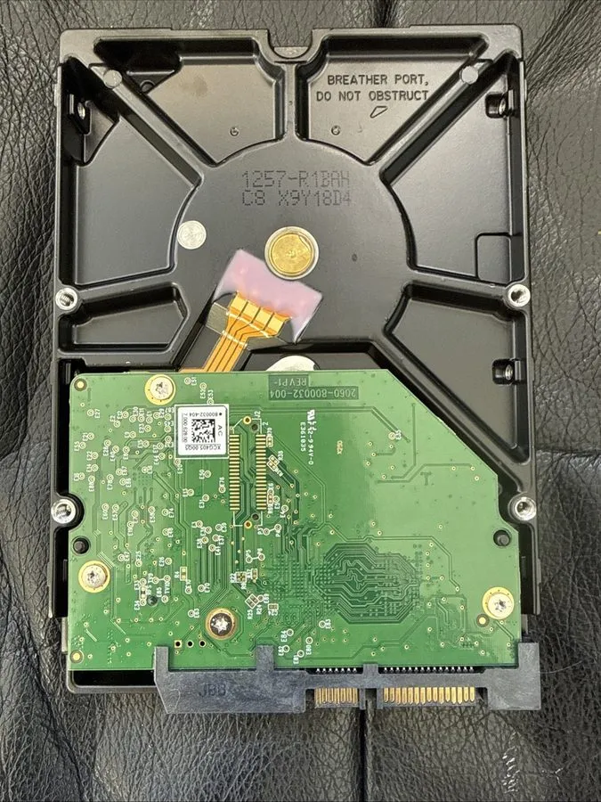 Жёсткий диск Western Digital Gold 2TB WD2005FBYZ 7200RPM 128MB SATA III 3.5" HDD — фото лота 1