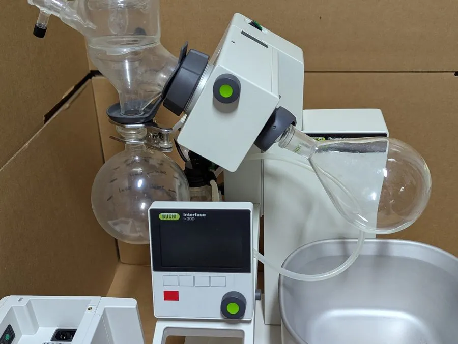 Насос BUCHI R-300EL, I-300, B-300/B-305 Bath, V-300 Pump w/Glass Assembly V. Sup — фото лота 3