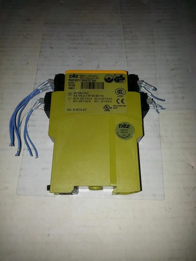 Реле безопасности Pilz safety relay PNOZ X2.8P 24VACDC 777301