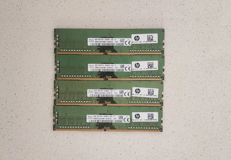 Модуль памяти SK Hynix 8GB 3200MHz DDR4 RDIMM PC4-3200AA RAM HMA81GR7CJR8N-XN