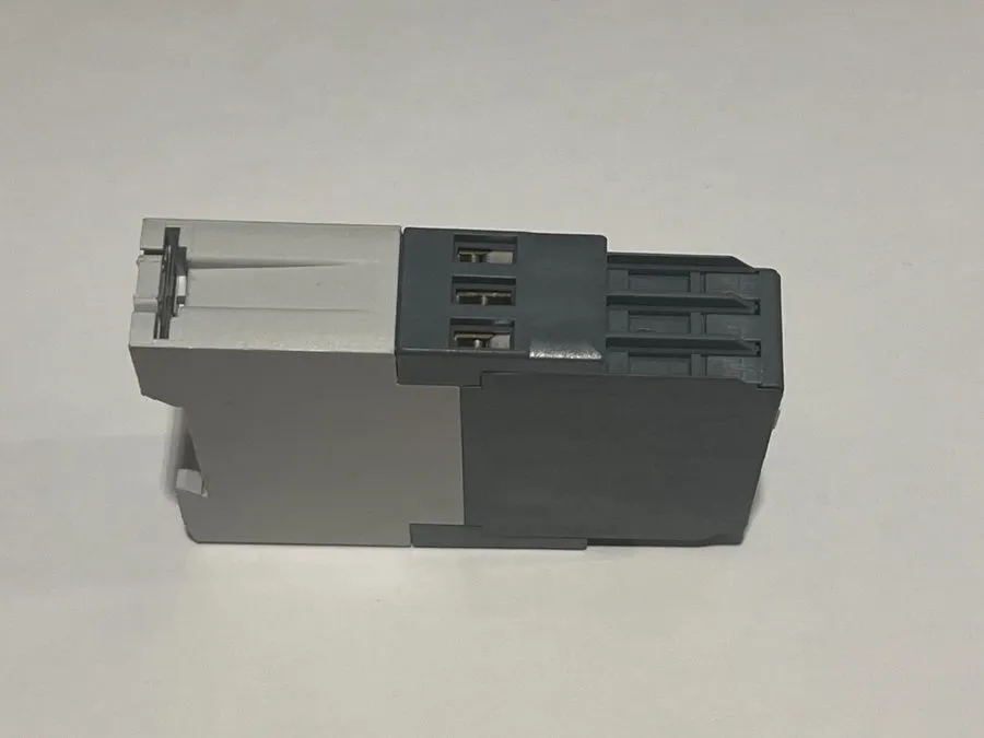 Реле защиты ABB CM-MSS / 1SVR430800R9100 Thermistor Motor Protection Monitoring 