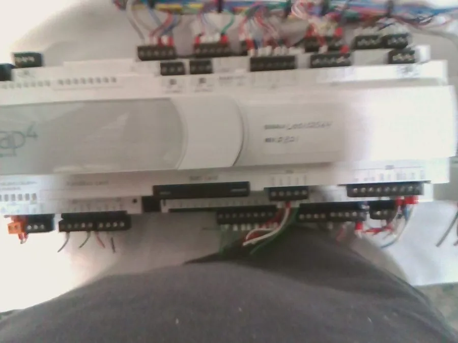 Контроллер Carel Code P+5DRBAB000L0 Logic Controller PCO1DRWD0 Dap4 — фото лота 1