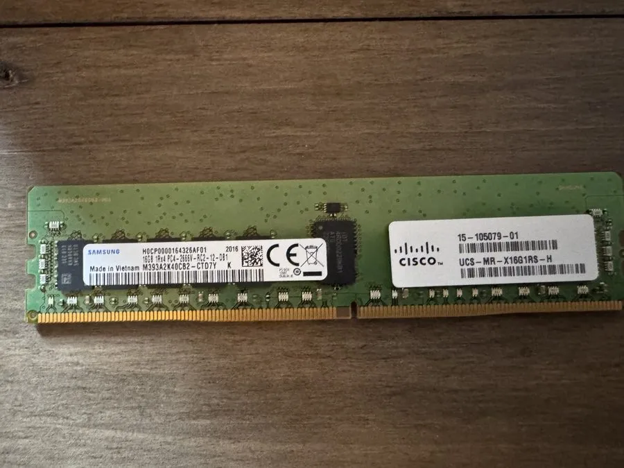 Модуль памяти UCS-MR-X16G1RS-H Cisco Compatible 16GB DDR4-2666Mhz 1Rx4 1.2v ECC