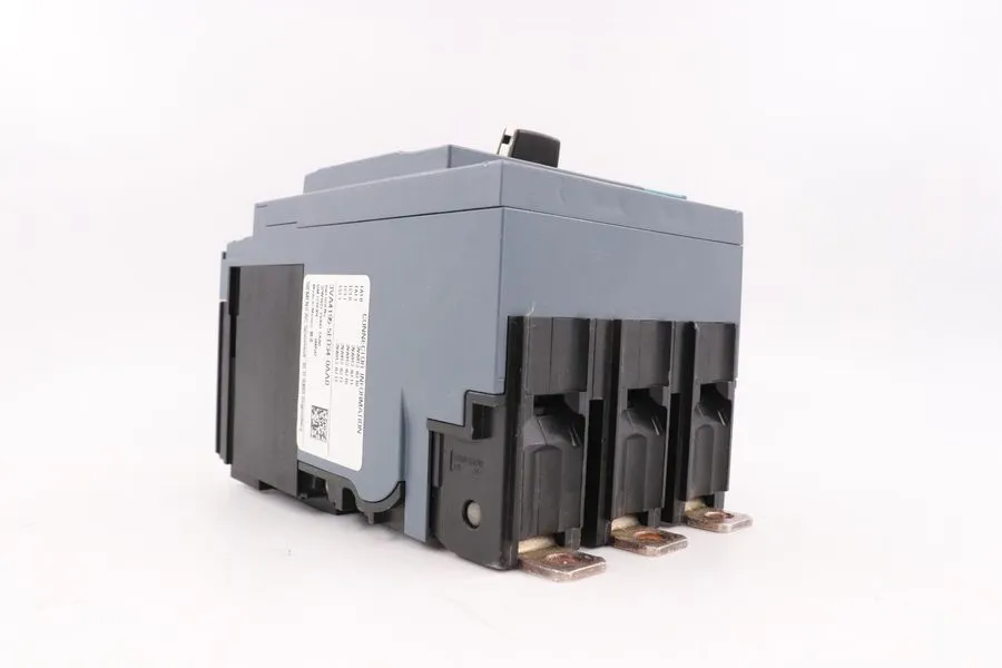 Автоматический выключатель 1 Siemens 3VA4195-5ED34-0AA0 3 Pole 15 Amp Circuit Br