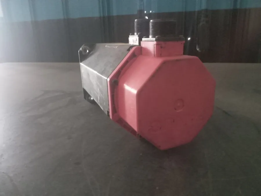 Серводвигатель FANUC A06B-0162-B175 AM6/3000 AC Servo Motor 6.0A 3000rpm 144V B- — фото лота 1