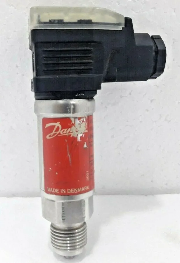 Датчик давления Danfoss 060G3126 MBS 33M Pressure Transmitter