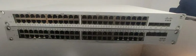 Коммутатор Cisco Meraki MS220-48LP-HW 48-Port Gigabit 370W PoE Switch UNCLAIMED — фото лота 1