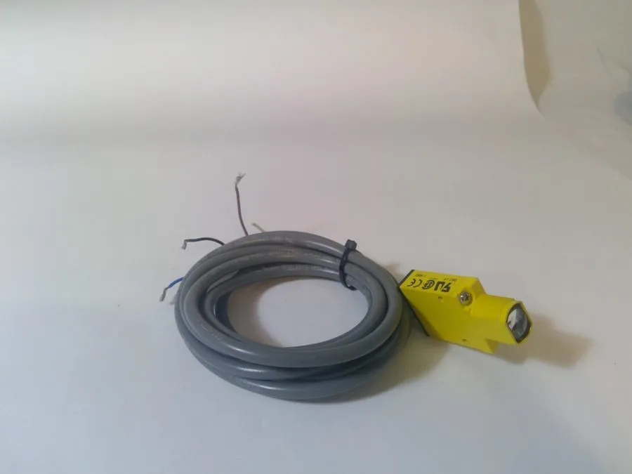 Фотоэлектрический датчик Banner SM312CV Mini-Beam Convergent Photoelectric Senso