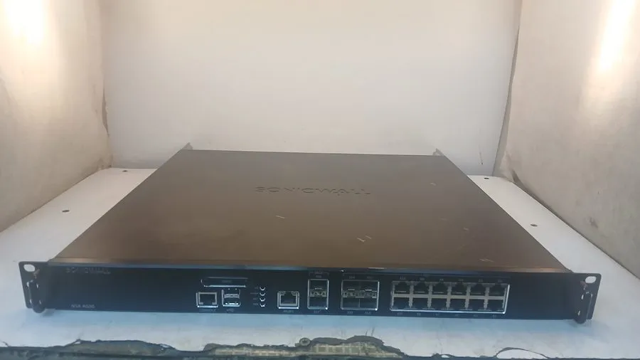 Межсетевой экран Dell Sonicwall NSA 4600 Firewall 12 Port Network Security Appli