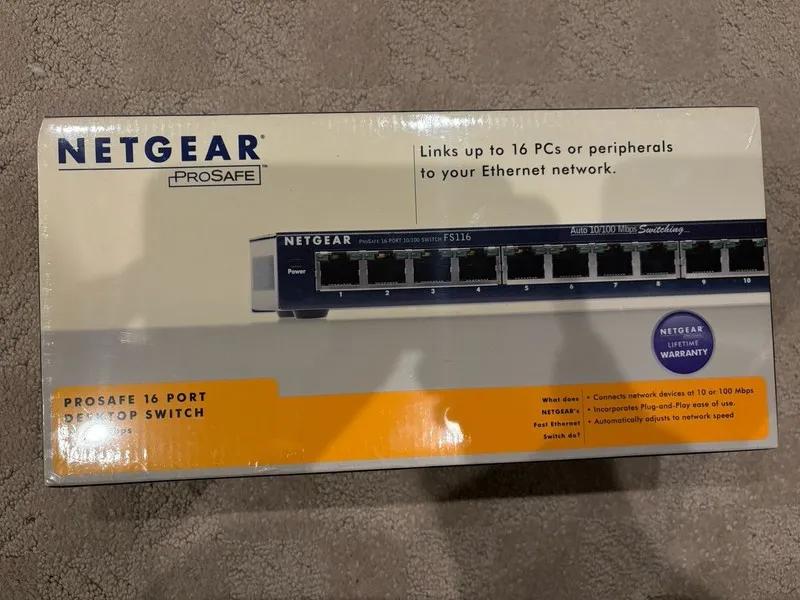 Коммутатор Netgear Prosafe 16port 10/100 Desktop Switch Fs116 & Ac Adapter