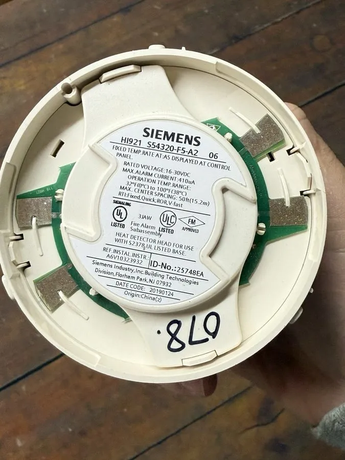 Оборудование пожарной сигнализации Siemens HI921 S54320-F5-A2 Addressable Heat D