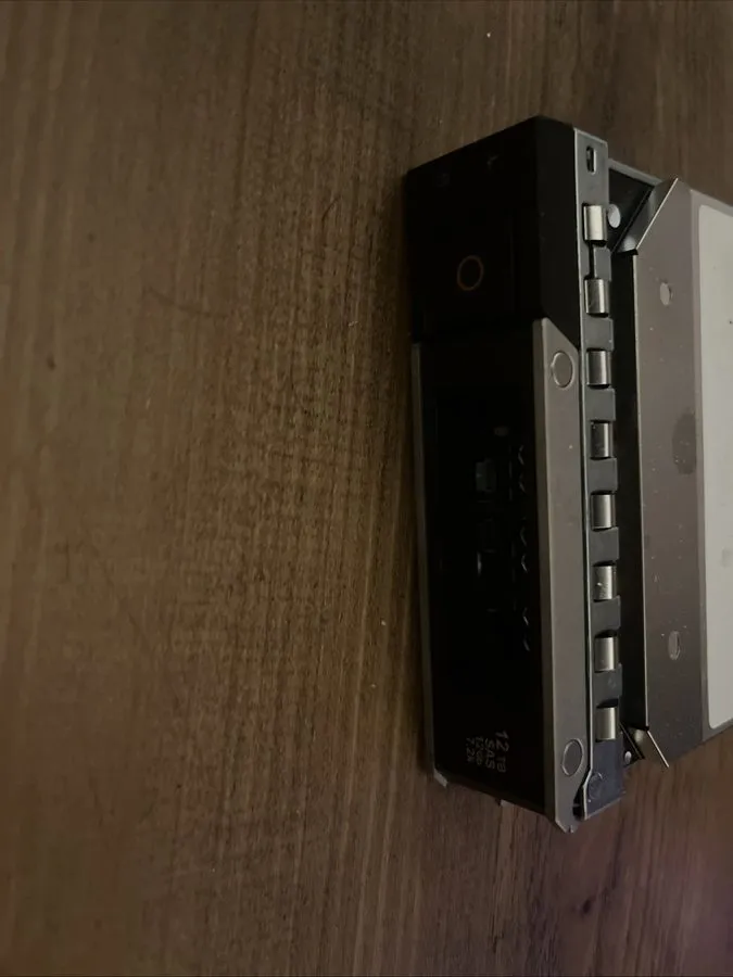 Жёсткий диск 5C2XG DELL EMC 12TB 7.2K SATA 6Gb/s 3.5" 512e HDD 05C2XG MG09ACA12T — фото лота 1