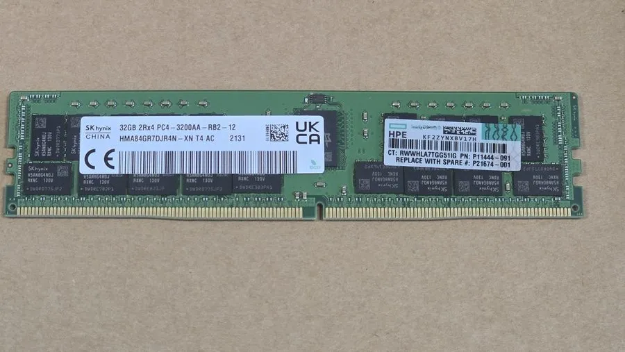 Модуль памяти HPE 32GB DDR4 3200AA 25600R 2Rx4 ECC RDIMM Hynix HMA84GR7DJR4N-XN  — фото лота 1