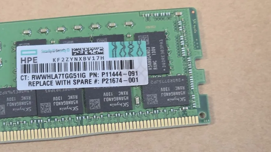 Модуль памяти HPE 32GB DDR4 3200AA 25600R 2Rx4 ECC RDIMM Hynix HMA84GR7DJR4N-XN  — фото лота 2