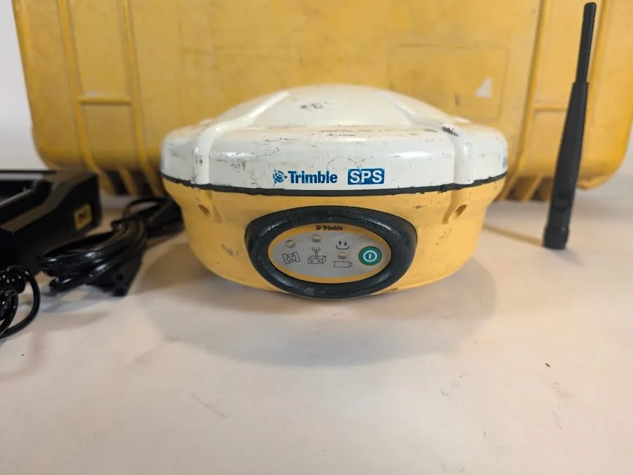 Приёмник GNSS Trimble SPS882 GPS Receiver/RTK/902-928Mhz/Glonass/L2CS/GPS ROVER  — фото лота 1