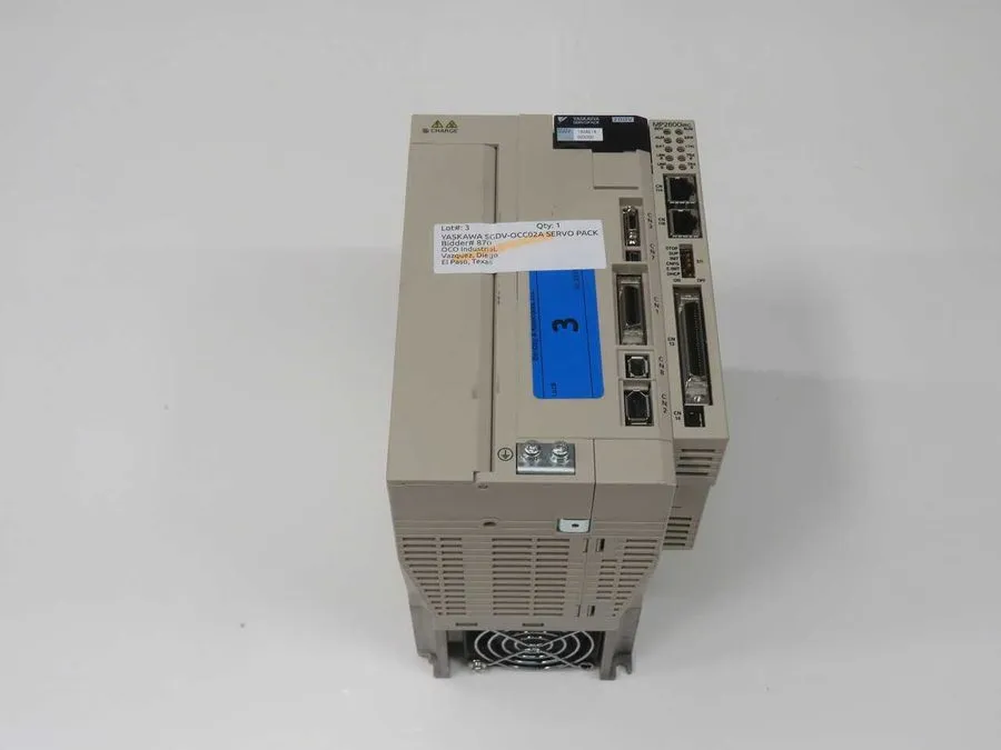 Сервопривод YASKAWA SGDV-180AE1A002000 SGDV-OCC02A SERVO PACK