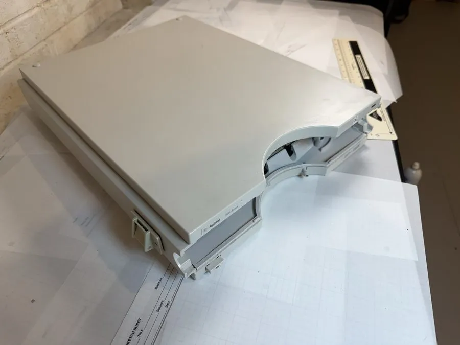 Хроматограф Agilent 1100 G1379A Micro Vacuum Degasser HPLC Powers On — фото лота 2