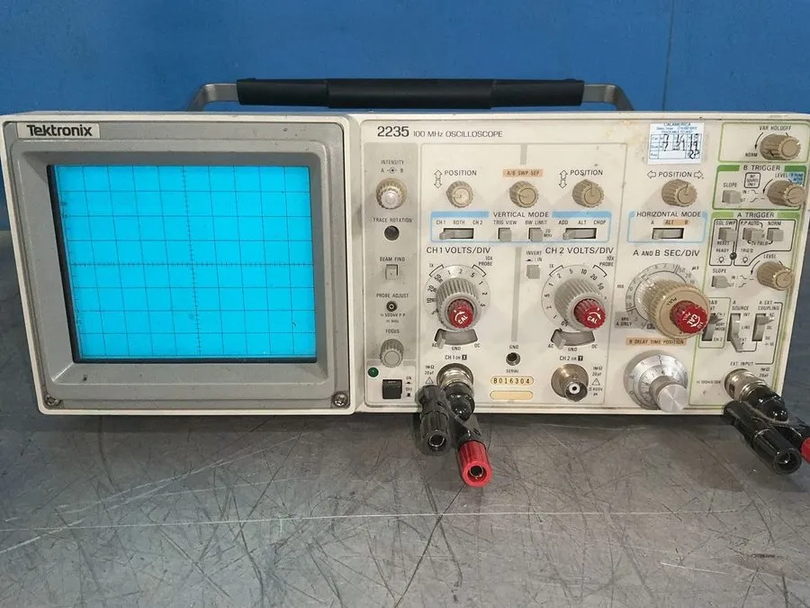 Осциллограф Tektronix 2235 2 Channel 100 MHz Oscilloscope