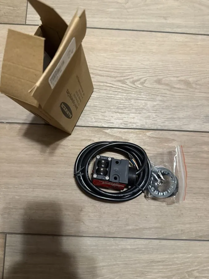 Фотоэлектрический датчик Banner SMA915LV 25879 Valu-beam Photoelectric Sensor 12