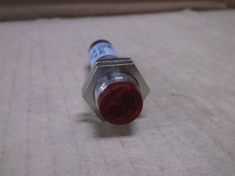 Фотоэлектрический датчик Sick VL180-P460 Optex Cylindrical Photoelectric Sensor 