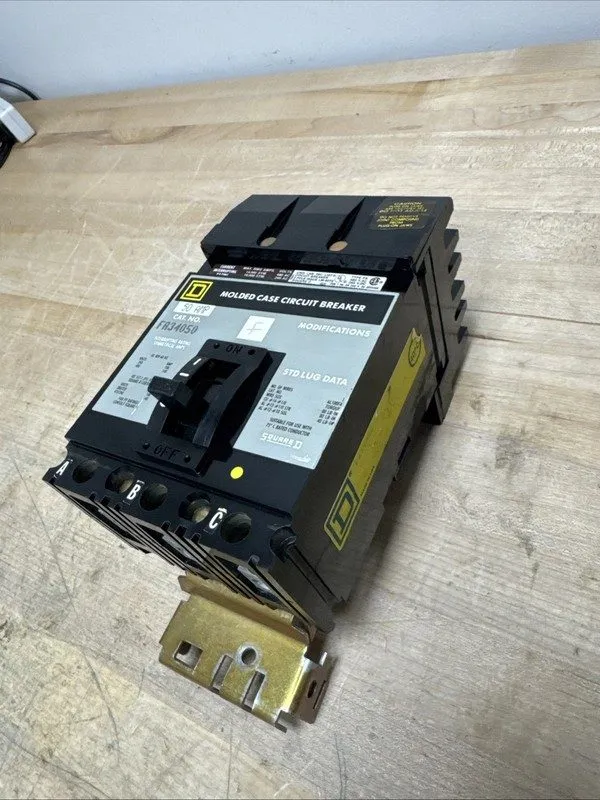 Автоматический выключатель Square D Circuit Breaker FA34050 50A 3-Pole 240/480V 