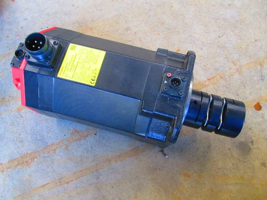 Серводвигатель FANUC A06B-2239-B500 #0100 AC Servo Motor Model ais 12/4000H0B — фото лота 1