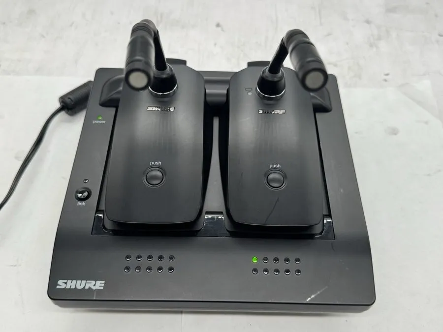 Аккумулятор Shure MXWNCS4 4-Port Networked Microphone Charging Station No AC — фото лота 4