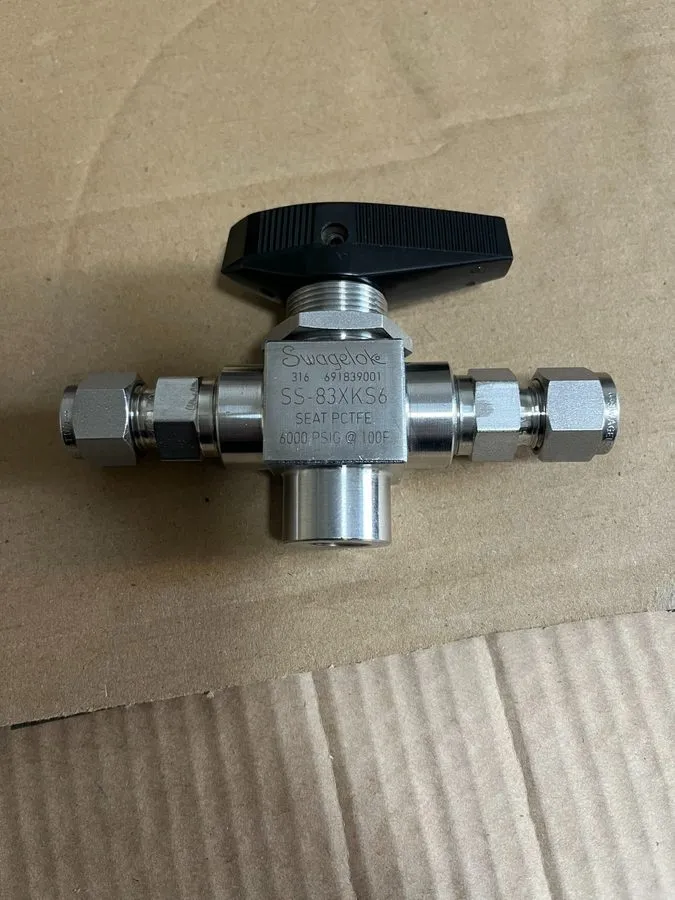 Клапан Swagelok SS-83XKS6 SS 3-Piece High Pressure 3-Way Ball Valve FNSP