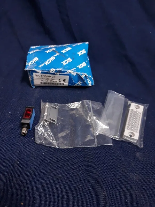 Фотоэлектрический датчик SICK WL150-N420 093F Photoelectric sensor — фото лота 1